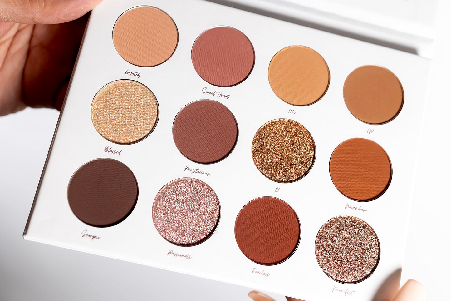 Pattrys Eyeshadow Palette